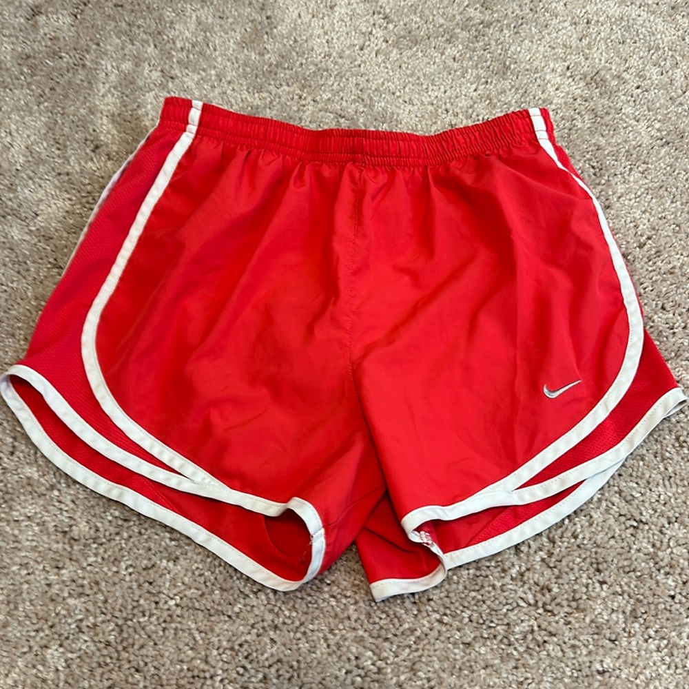 NIKE — Tempo Shorts